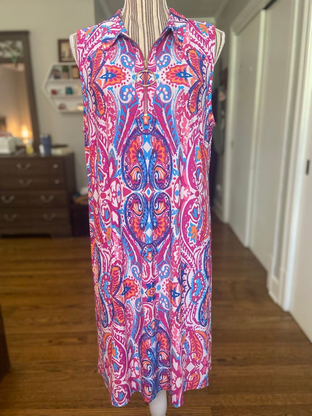 Ivy Road pink multi sleeveless knee length knit  dress with goldtone zipper